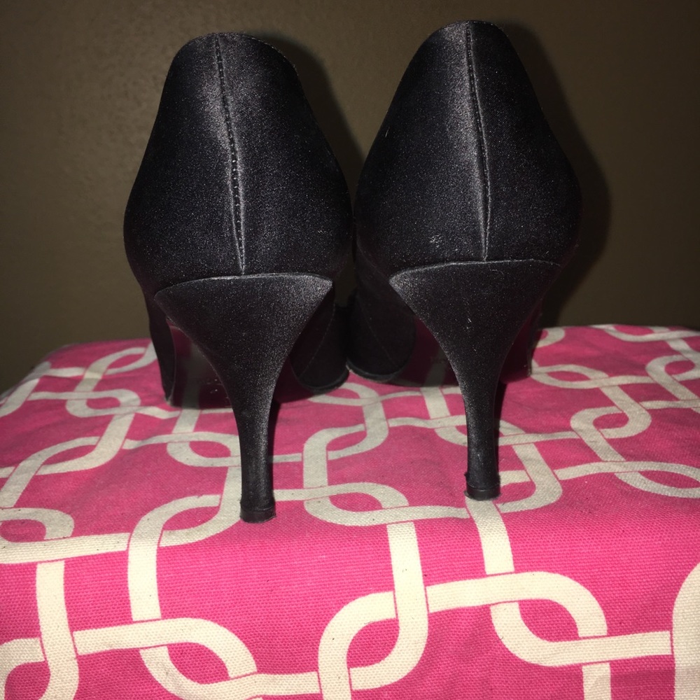 Heels - Picture 2 of 6